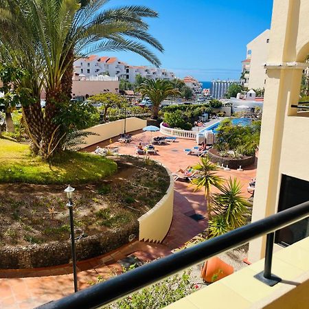 Castle Margherita'S Apartments Los Cristianos  Exteriör bild