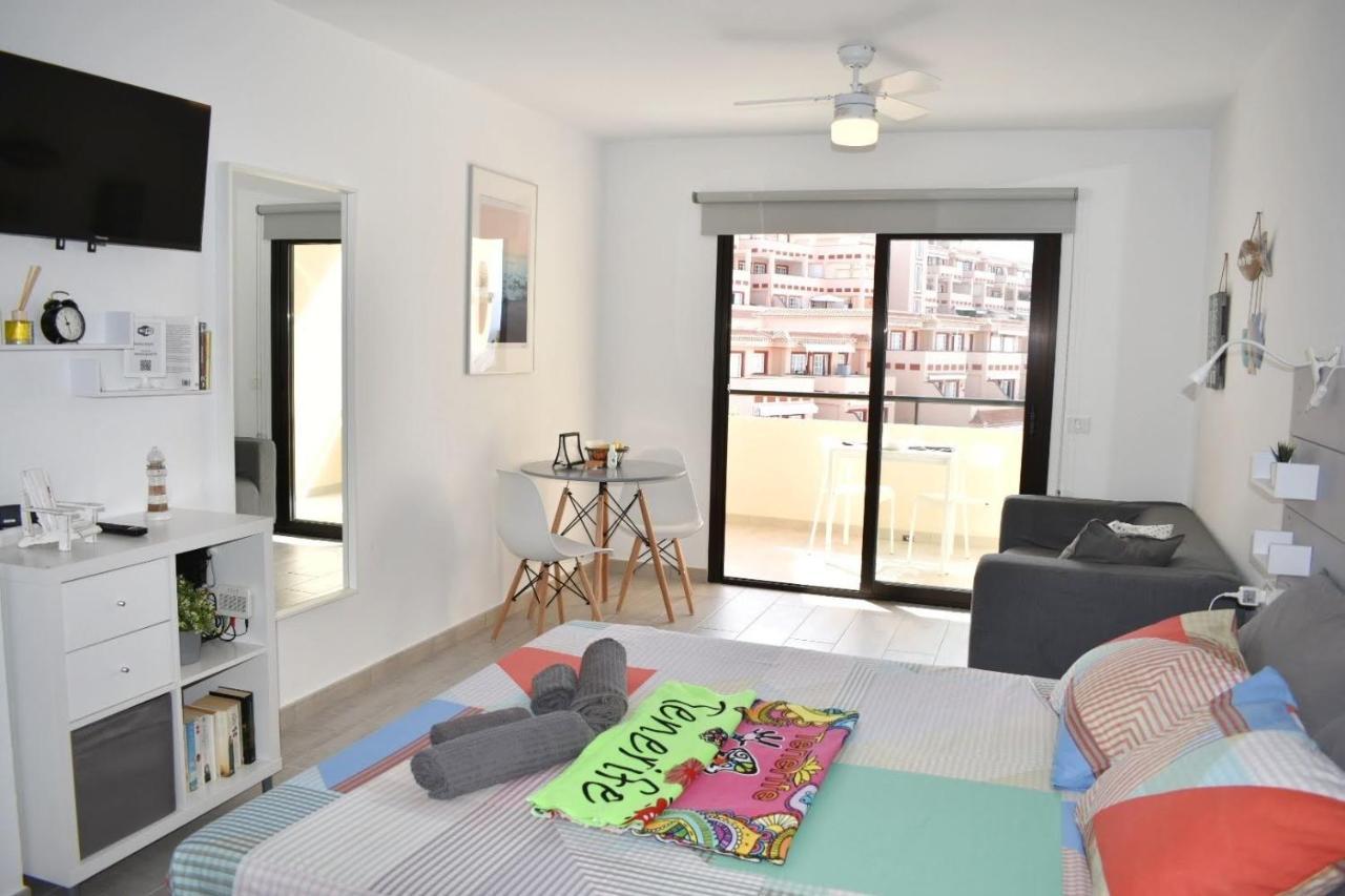 Castle Margherita'S Apartments Los Cristianos  Exteriör bild