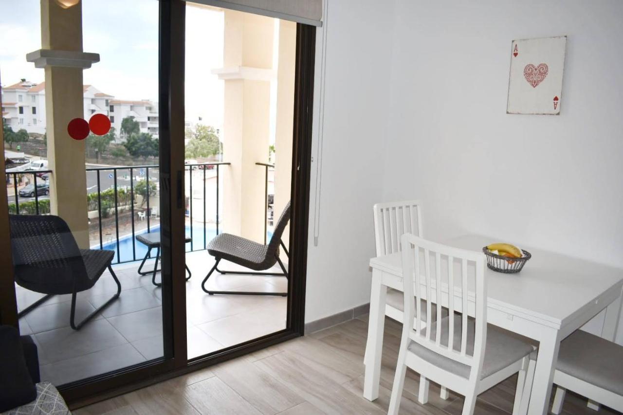 Castle Margherita'S Apartments Los Cristianos  Exteriör bild