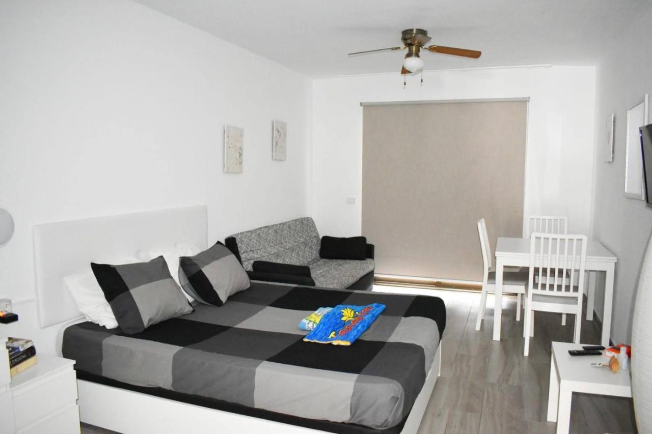 Castle Margherita'S Apartments Los Cristianos  Exteriör bild