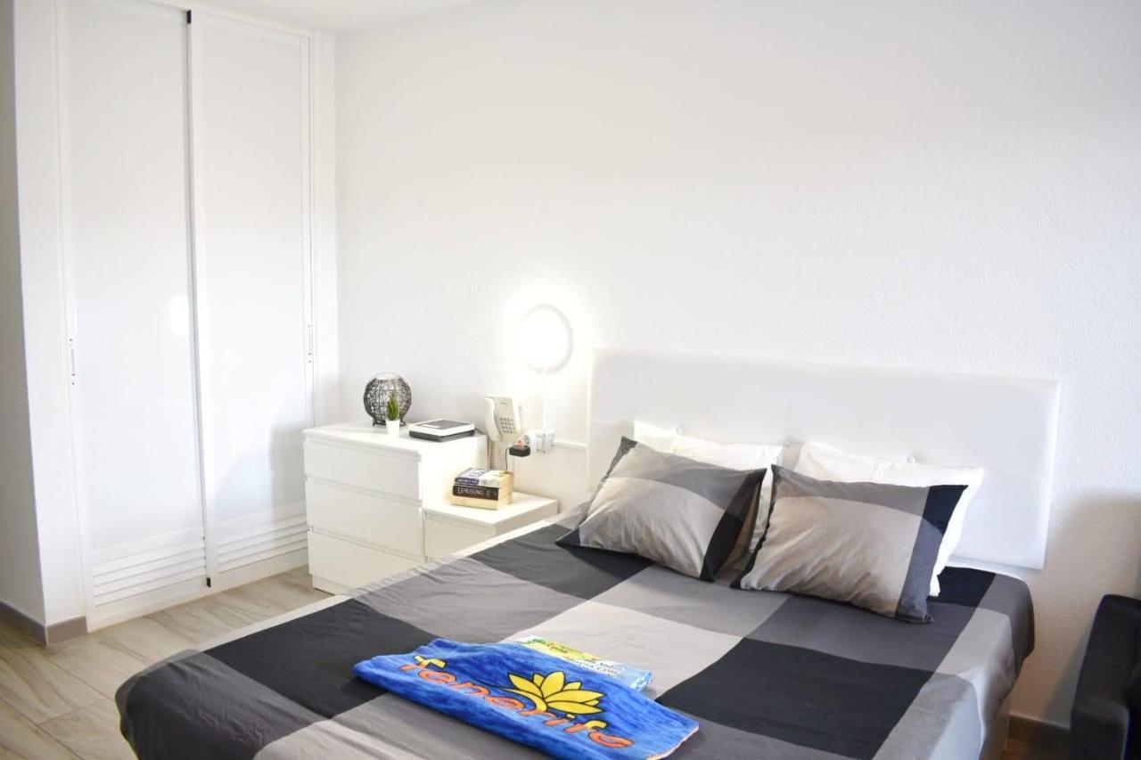 Castle Margherita'S Apartments Los Cristianos  Exteriör bild
