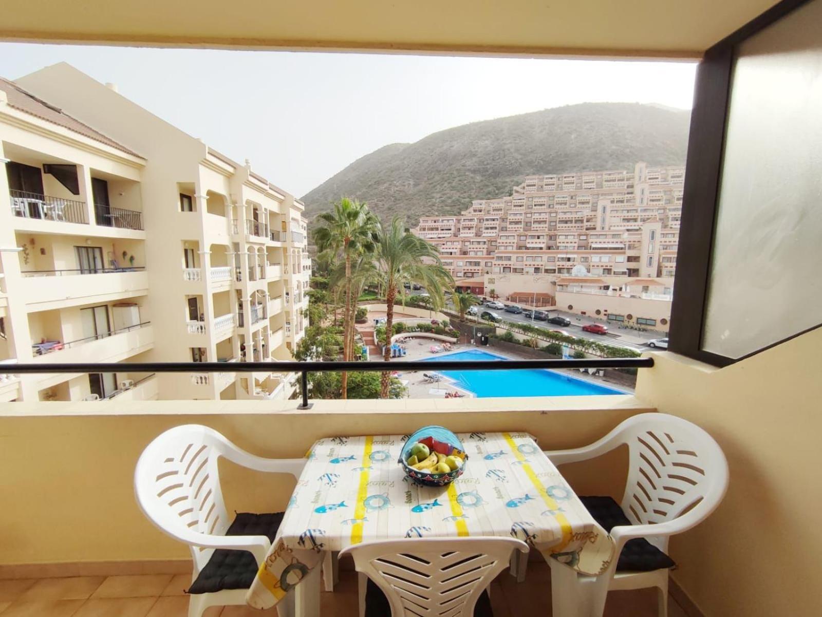 Castle Margherita'S Apartments Los Cristianos  Exteriör bild