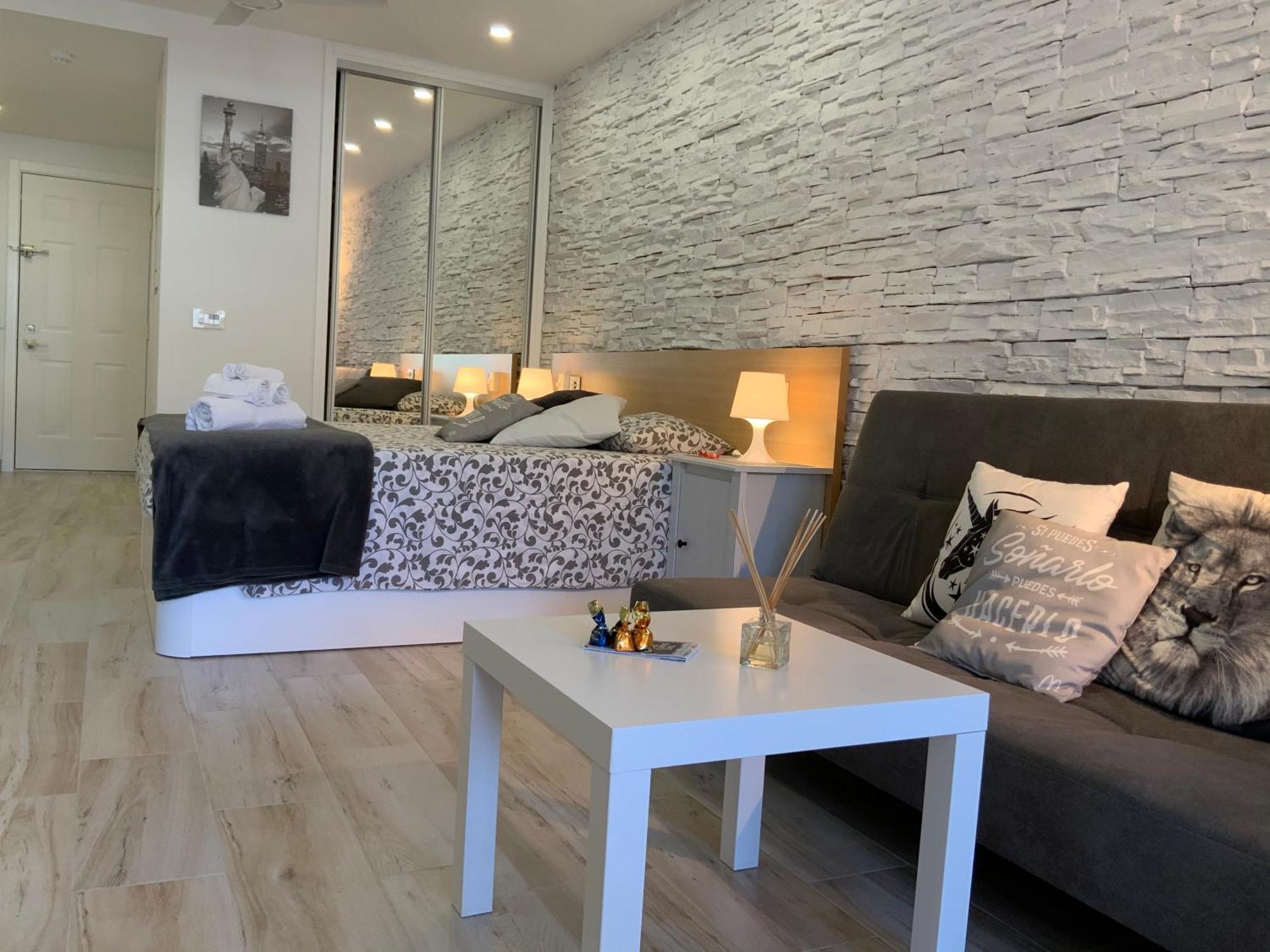 Castle Margherita'S Apartments Los Cristianos  Exteriör bild